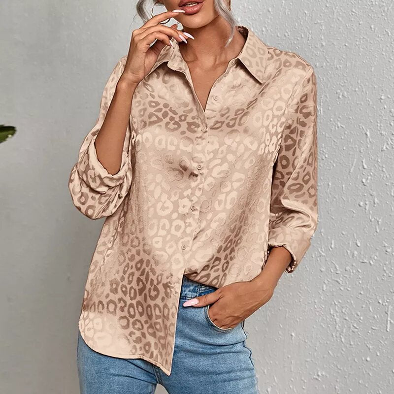 chemisier satin leopard beige