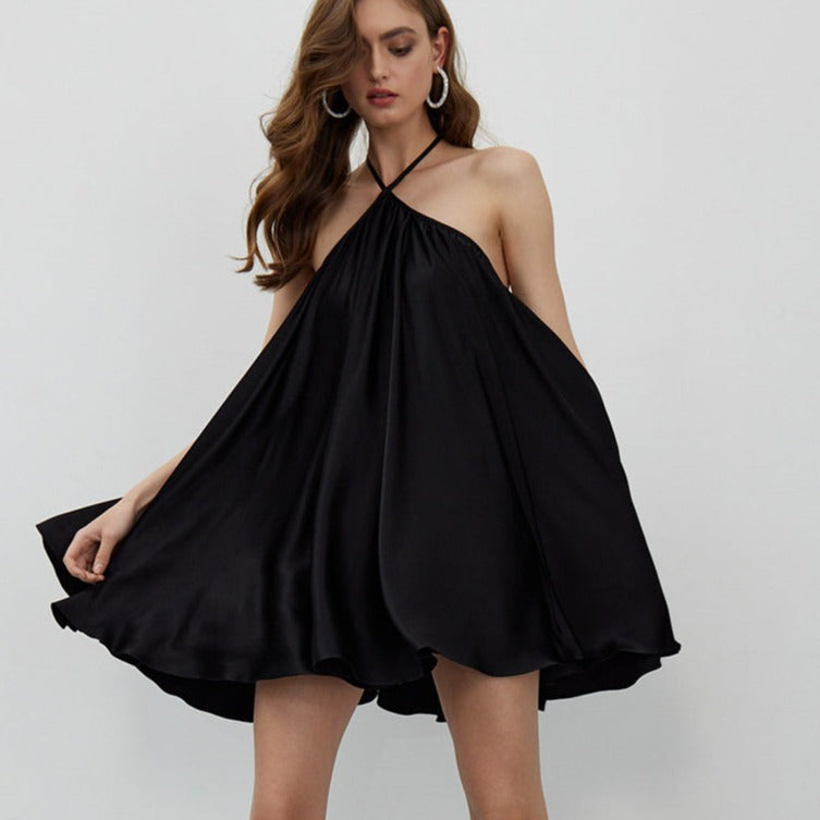 robe en satin évasée noir