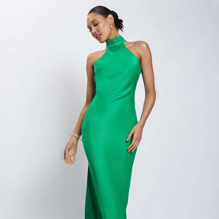 robe satin dos nue et drapée verte